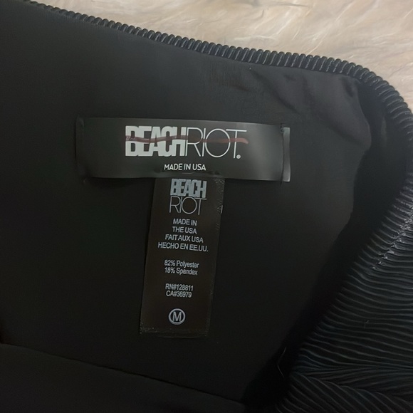 NWOT Beach Riot Celine Ribbed One Piece - Picture 6 of 6